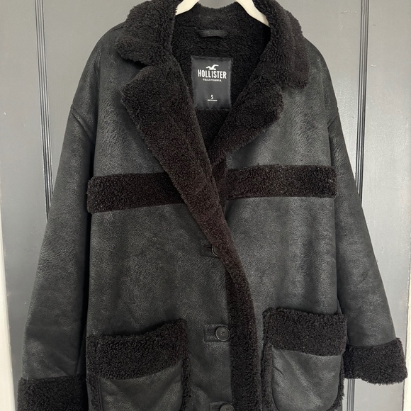 Hollister Jackets & Blazers - Hollister Women’s Faux Suede & Shearling Coat